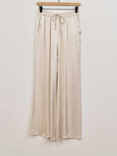 Isla - Effortless Silk Lounge Set