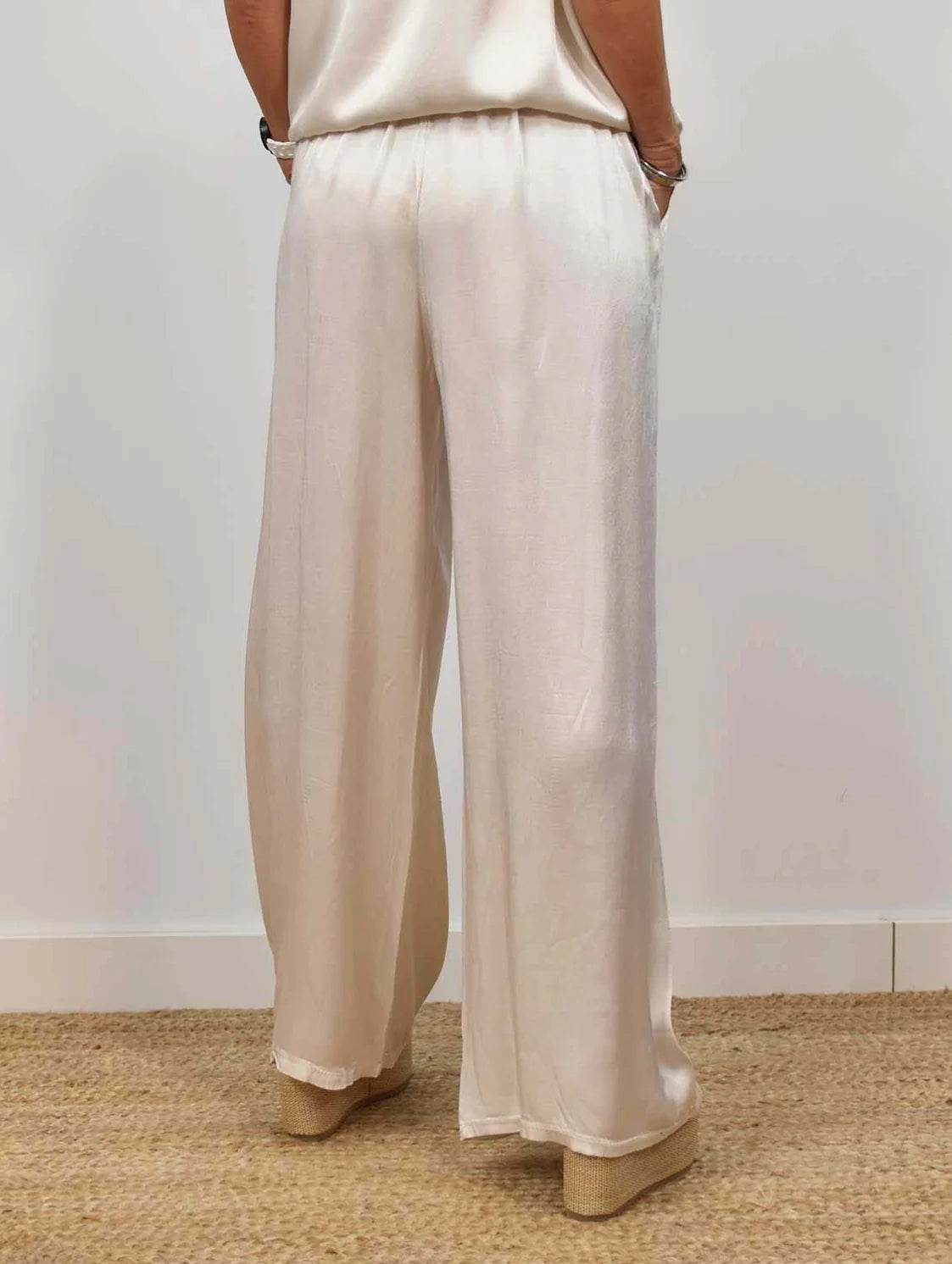 Isla - Effortless Silk Lounge Set