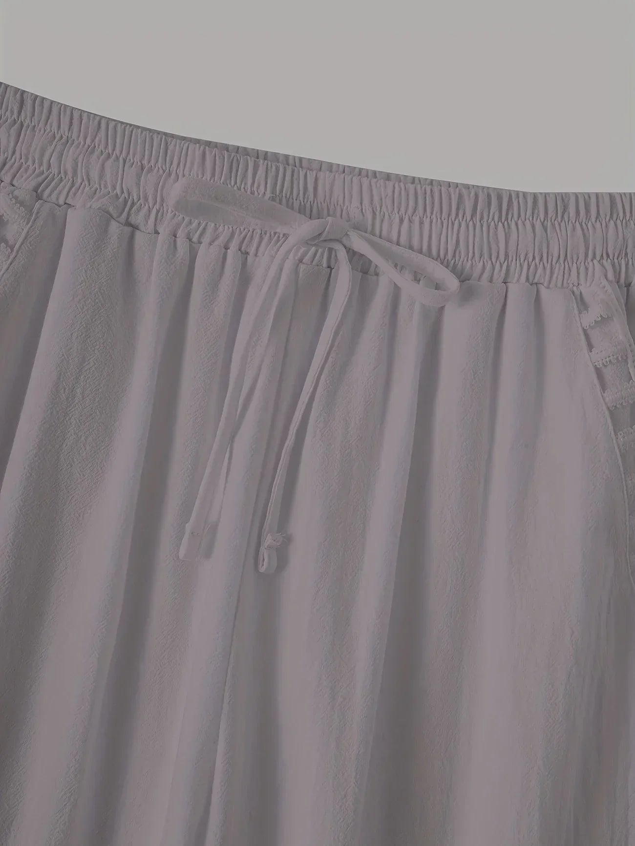 Tracey - Chic Cropped Pants