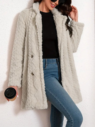 Léa - Cozy Faux Fur Coat